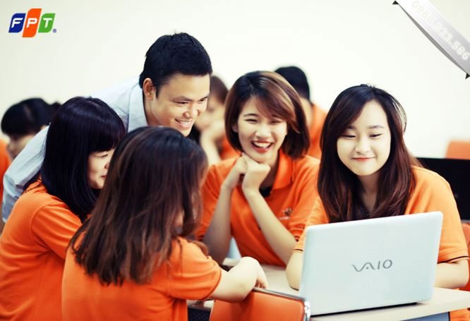 uu-dai-voi-goi-cuoc-fpt-gia-re-cho-sinh-vien-da-nang-lapinternet247.com-2